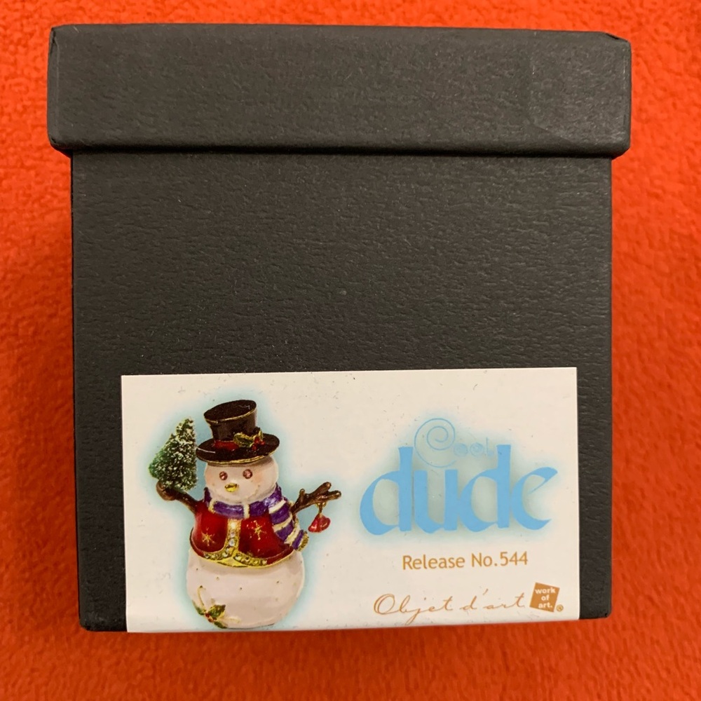 New Art form trinket in a box